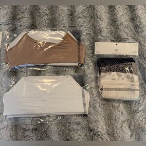 All new with tags GAP 2 pack bras and underwear